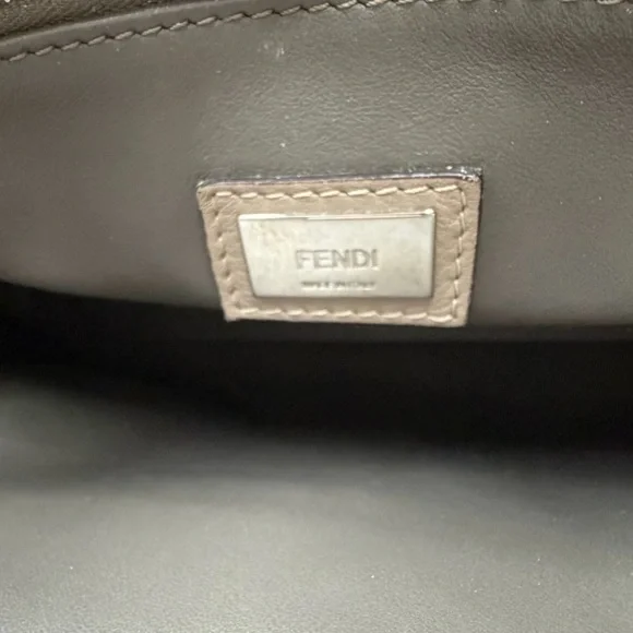 Fendi 2Jours Small / Petite Tote in Beige-Gray Leather with Crossbody Strap - Picture 13 of 16